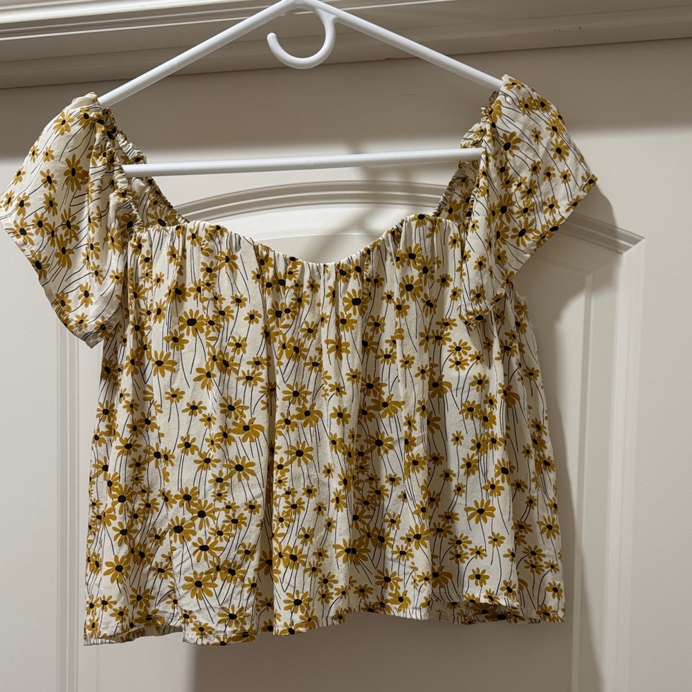 Stella Laguna Beach Floral Off-Shoulder Blouse in White and Yellow